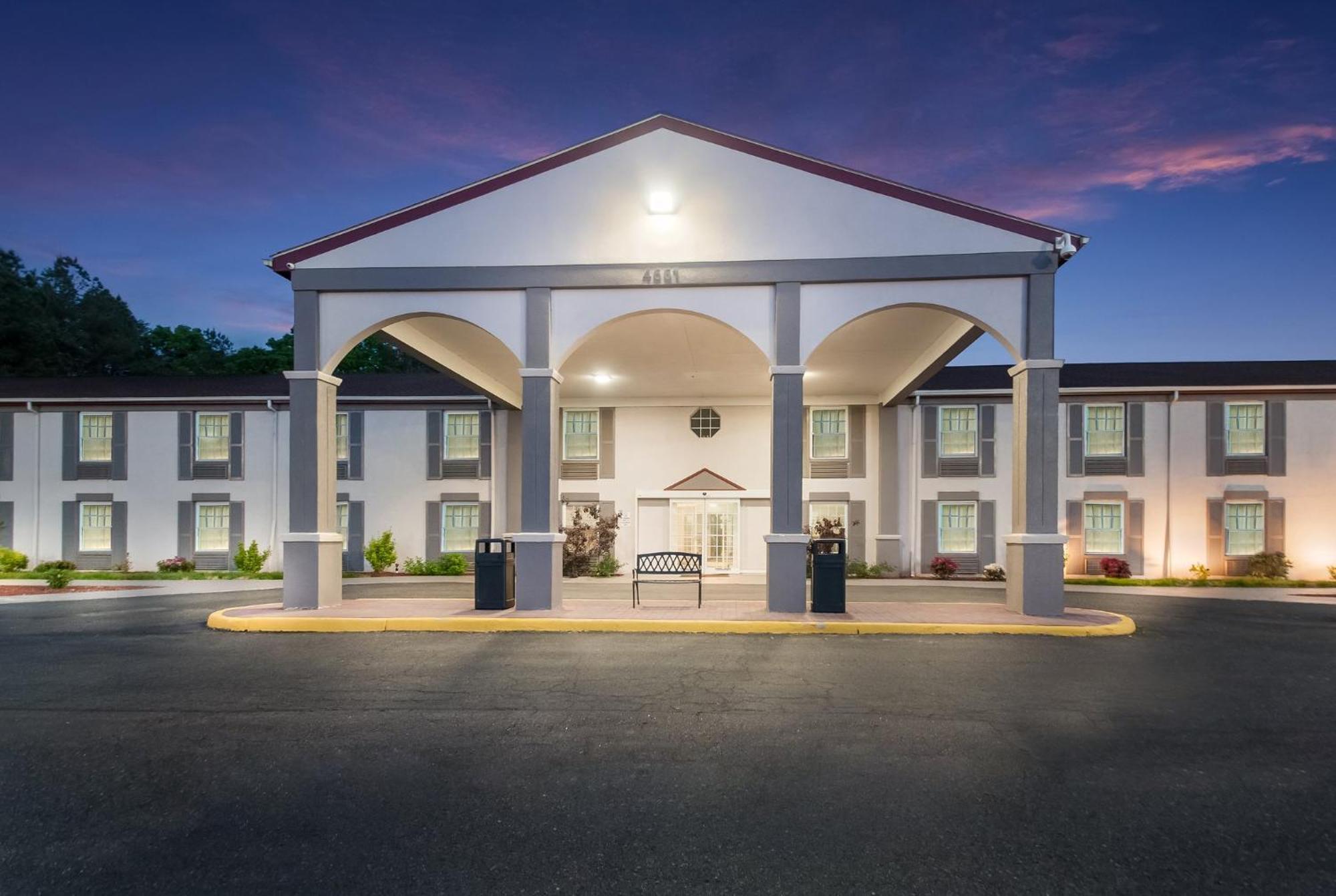 Red Roof Inn Dahlgren - Naval Base Exterior foto